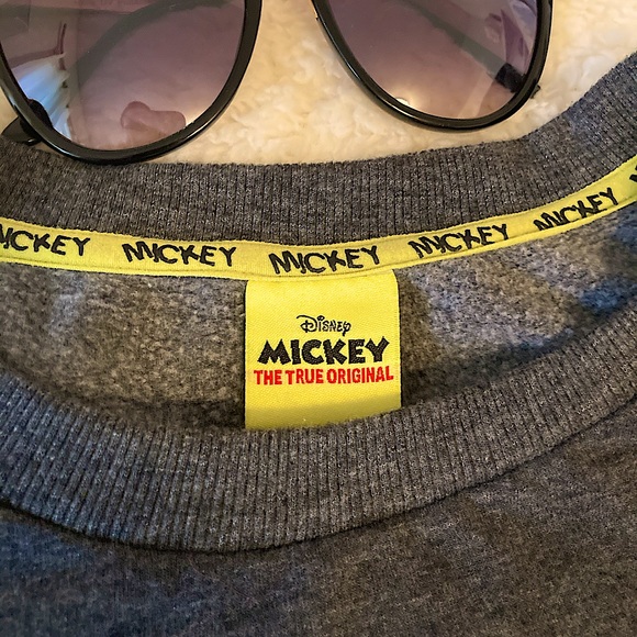 Mickey Mouse ‘The Original’ Disney Sweatshirt SZ-S - Picture 5 of 7